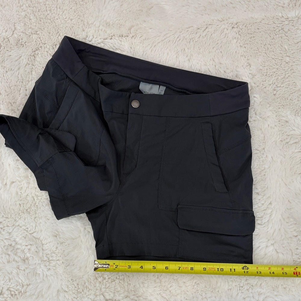 Athleta Women's Cargo Shorts,Size 14 - Picture 10 of 17
